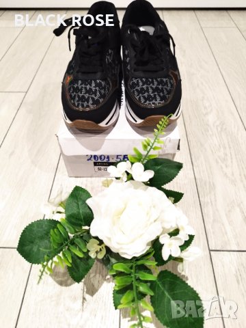 Дамски сникърси (маратонки)