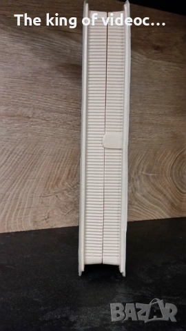 Видеокасета  " МЕЧЪТ В КАМЪКА " & " ДАМАТА И СКИТНИКЪТ " VHS , снимка 5 - Анимации - 53297743