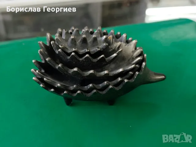 Стар руски комплект пепелници таралеж, снимка 2 - Колекции - 56357458