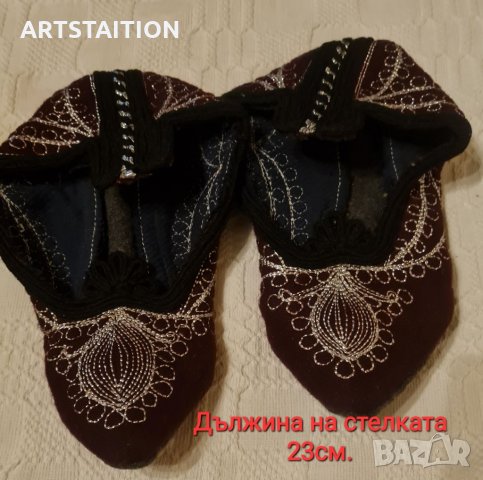 Ръчно бродирани кърпички, чехли, пантофки и каре, снимка 7 - Антикварни и старинни предмети - 35550708