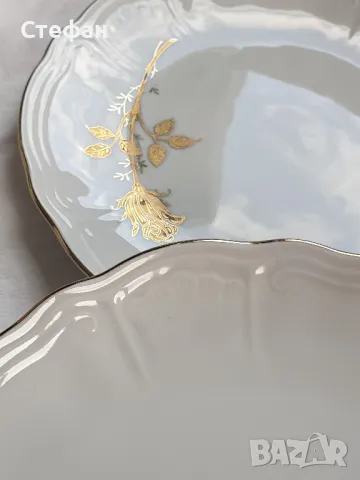 Комплект порцеланови чинии, снимка 5 - Антикварни и старинни предмети - 50236847