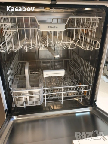 UK - Miele Съдомиялна - 14 Комплекта - Свободностояща - 60см, снимка 7 - Съдомиялни - 53058028