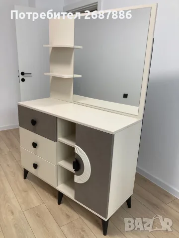 Тоалетка с огледало , снимка 2 - Тоалетки - 56078474