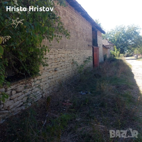 Къща в с. Макариополско до изхода на магистралата Варна - Търговище, снимка 2 - Къщи - 53895690