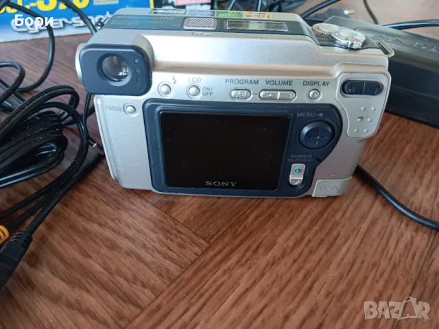 SONY DSC-S70 камера,фотоапарат, снимка 9 - Фотоапарати - 50155557