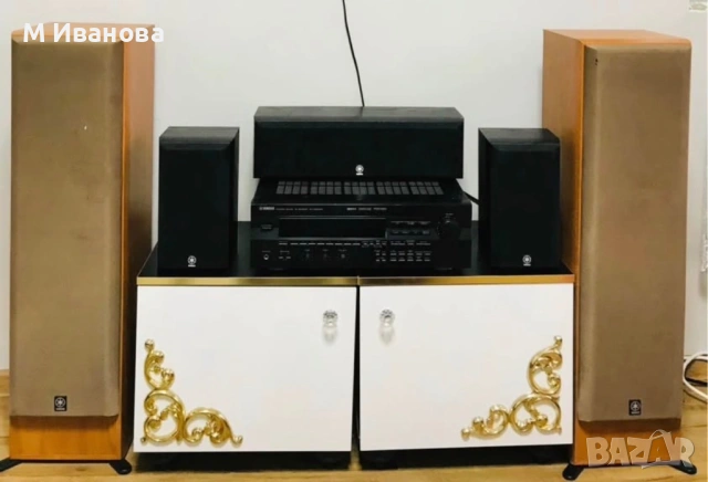 YAMAHA Комплект Усилвател с тон колони 