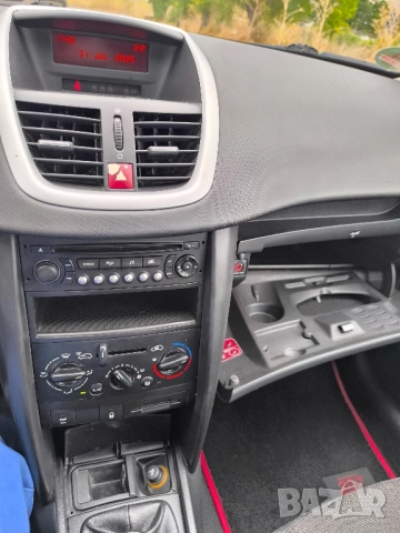 Peugeot 207 SW 1.4 i - PANORAMA, снимка 7 - Автомобили и джипове - 51928358