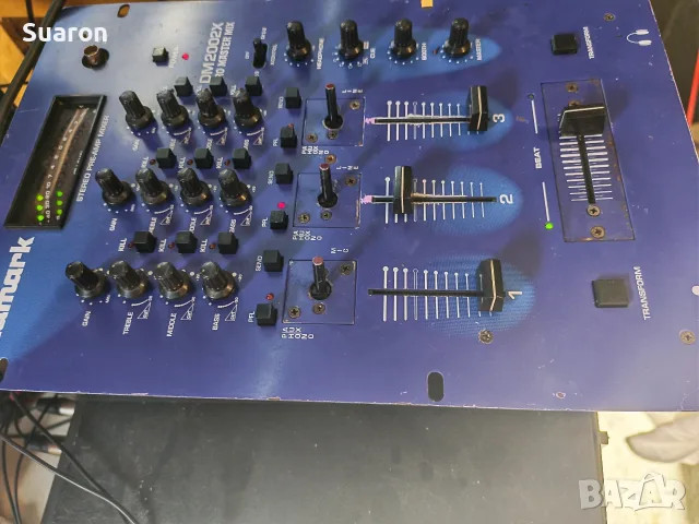 Пулт миксер,, Numark DM 2002X, снимка 3 - Ресийвъри, усилватели, смесителни пултове - 56336171