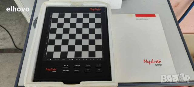 Електронен шах Mephisto Junior, снимка 2 - Шах и табла - 51215842