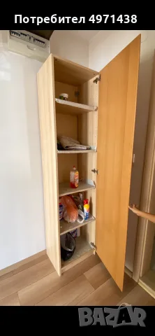 Висок шкаф и малка масичка 40€, снимка 2 - Шкафове - 56427056