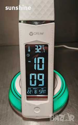 ВИДЕО * OttLite Wellness Настолна лампа, ClearSun LED, часовник, термометър, Wireless Charging, снимка 13 - Настолни лампи - 55883676