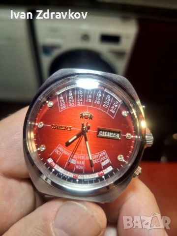 Продавам Ориент Orient вечен календар 