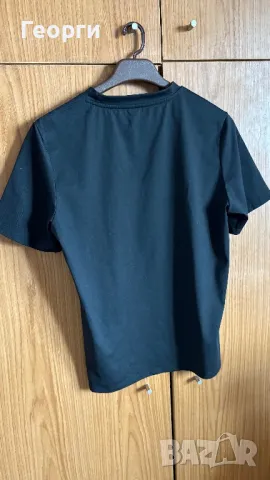 Черна тениска, снимка 2 - Тениски - 49350826