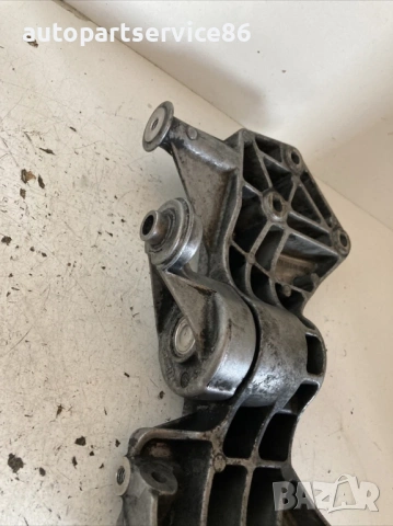 Конзола за алтернатор A180 CDI за Mercedes A Class W169 (2008) A6402021040, снимка 2 - Части - 53996036