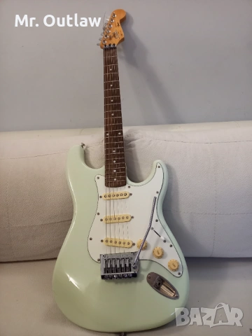 '92 SQUIER Stratocaster MIK