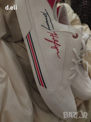 Tommy Hilfiger/ Adidas. Original. Size 42 1/3  Стелка 26.5, снимка 2 - Спортни обувки - 31202513