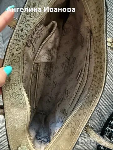 Дамска чанта Guess, снимка 6 - Чанти - 50355667