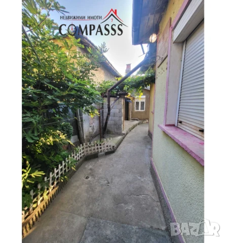 гр. Добрич, район ЦАРЕТЕ /бул. Добруджа/, КЪЩА с ДВОР – 199000лв!, снимка 2 - Къщи - 51317174