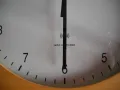 Кварцов стенен часовник- радиосверяем, снимка 3