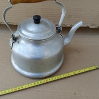 Стар алуминиев чайник български, снимка 1 - Аксесоари за кухня - 35484988
