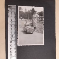 Стара детска кола с педали - снимка , фотография, снимка 2 - Антикварни и старинни предмети - 38229102