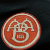 Аалборг Дания футболна тениска маркова на Хумел размер М, снимка 2 - Футбол - 34877604