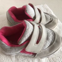 Маратонки за момиче, снимка 4 - Бебешки обувки - 35041211