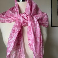 Розов, копринен шал/ розова кърпа за глава, снимка 2 - Шалове - 39858645