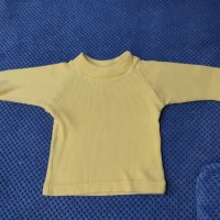 Жълта тъничка блуза, снимка 1 - Бебешки блузки - 37157902