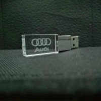 32 гб. Светеща флашка Ауди , Audi, снимка 3 - USB Flash памети - 35211716