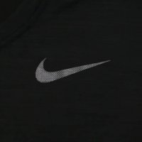 Nike DRI-FIT оригинална тениска S Найк спортна фланелка спорт фитнес, снимка 4 - Спортни дрехи, екипи - 37058036