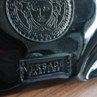 Versace Perfume Bag Versace

Authentic Versace Parfums Black Vinyl Cosmetic Pouch

, снимка 3 - Други - 35414464