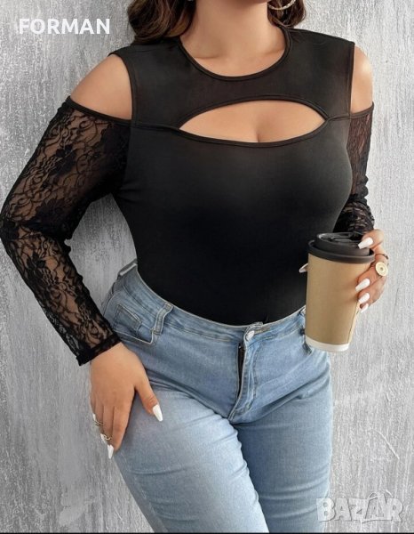 Черна блуза с отворени рамене и дантелени ръкави , снимка 1