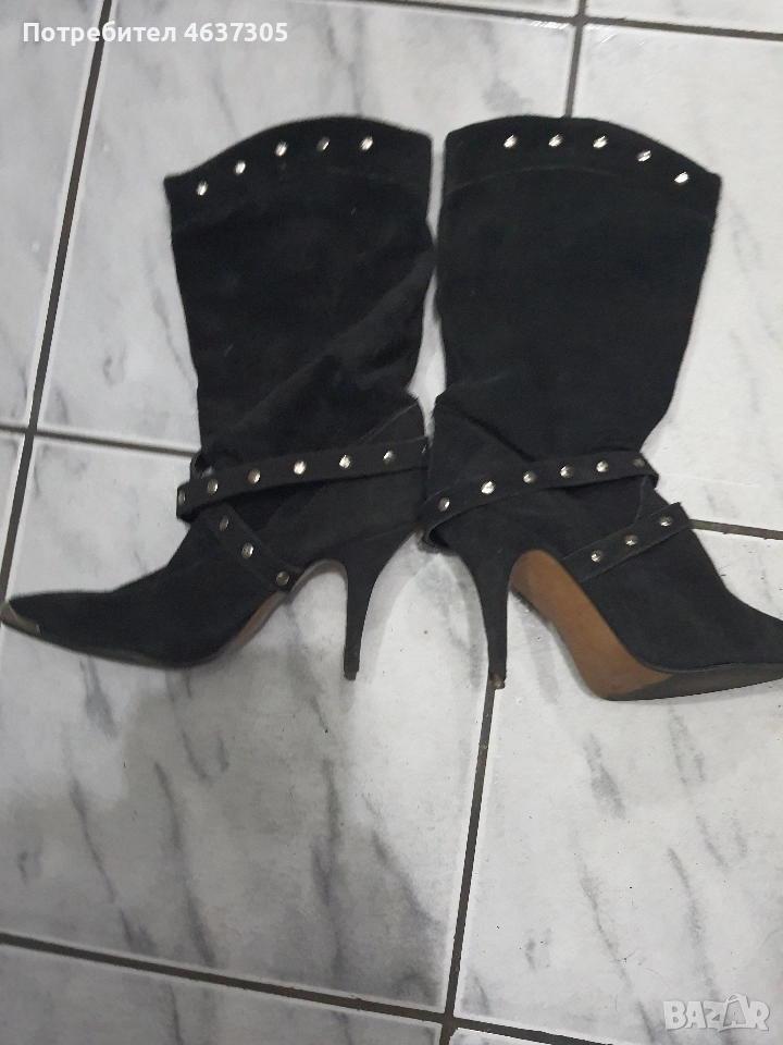 екстравагантни къси ботуши от велур с капси, снимка 1