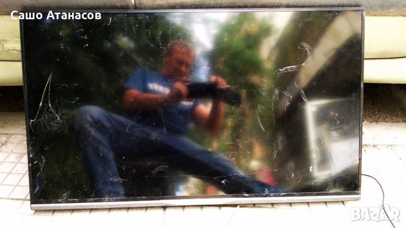 PHILIPS 40PUS6809/12 със счупена матрица ,V500DK2-CKS2 ,715G6661-P01-000-002H ,715G6842-M0C-B01-005N, снимка 1