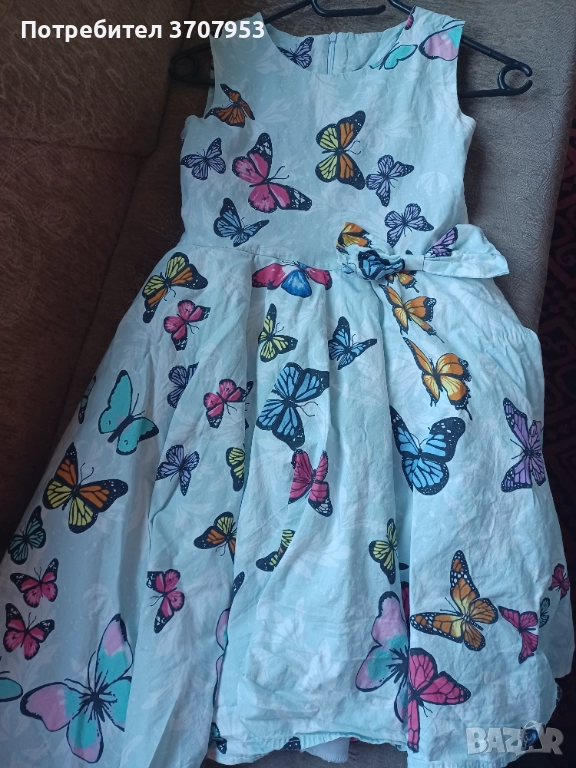 Продавам детска рокля  146, снимка 1