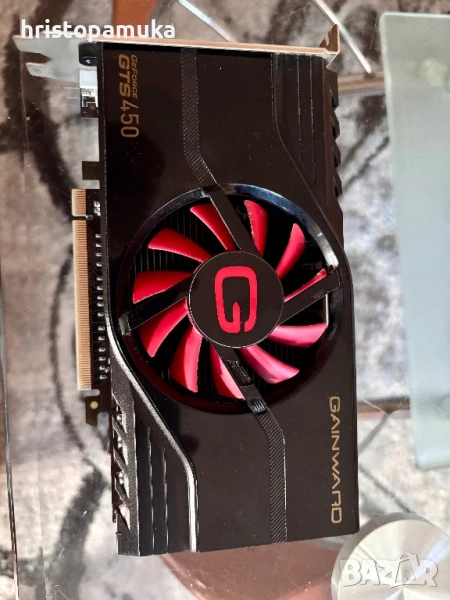 Видео карта за настолен компютър, снимка 1