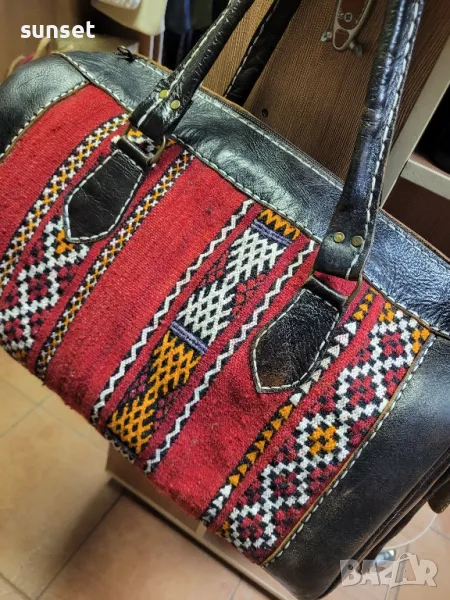  ЕСТЕСТВЕНА КОЖА разкошна ПЪТНА ЧАНТА с бродерии,шевици, снимка 1