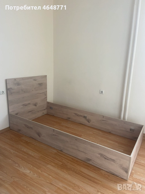 Две легла и две нощни шкафчета, снимка 1