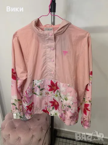 Guess ветровка размер S-M, снимка 14 - Спортни екипи - 48702185