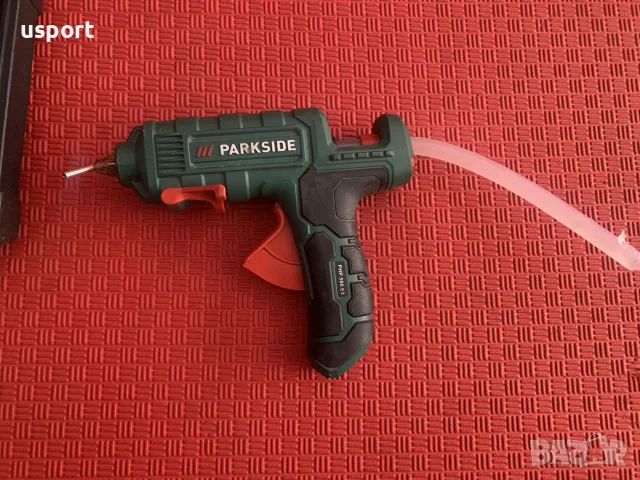 Пистолет за горещо лепило Parkside, снимка 4 - Поялници и запояване - 56360879