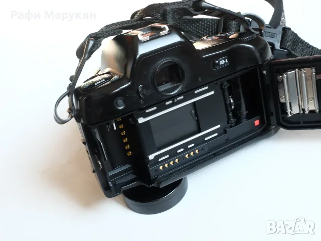ВИСОК КЛАС филмов "NIKON F-90X" с грип за батерии, снимка 4 - Фотоапарати - 56229894
