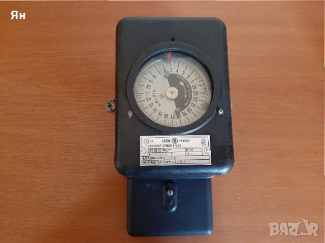  Чешки Механичен Елеектрически Часовник-220V,1A,24h , снимка 1 - Друга електроника - 29227973