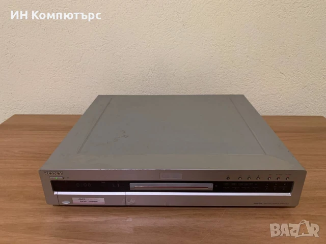 Продавам DVD рекордер Sony RDR-GX3, снимка 2 - Плейъри, домашно кино, прожектори - 50992543