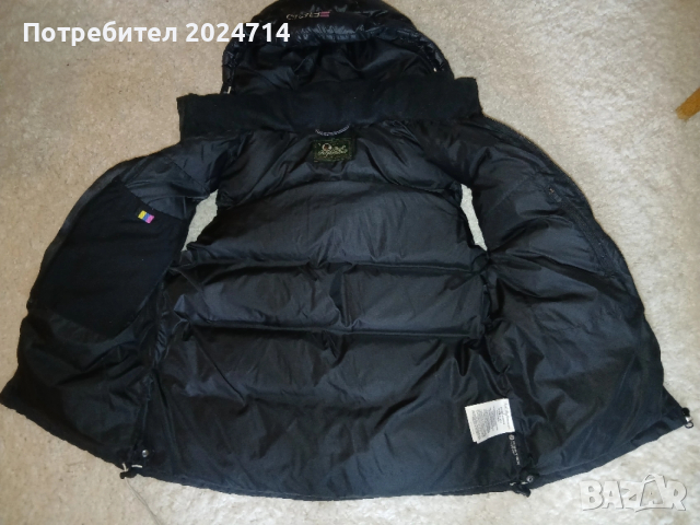 Пухен елек Peak Performance S, снимка 6 - Елеци - 53922642