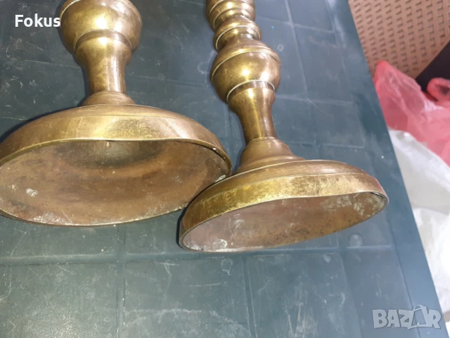 Чифт невероятни стари бронзови свещници, снимка 4 - Антикварни и старинни предмети - 50852680