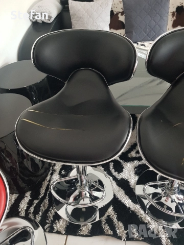 четири броя стол за бар столовете трябва да се сменят само тапицерията, снимка 2 - Столове - 52676912