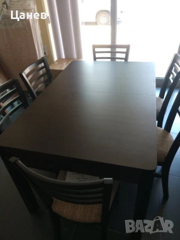 Трапезна маса