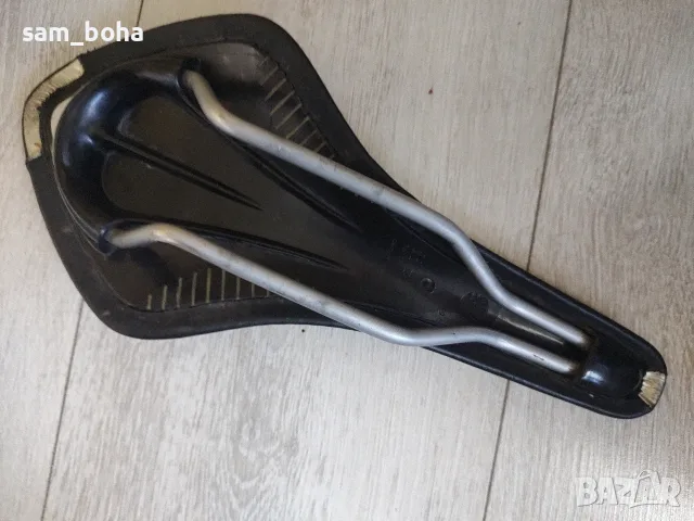 Седалка Fizik Arione, снимка 4 - Части за велосипеди - 56176888