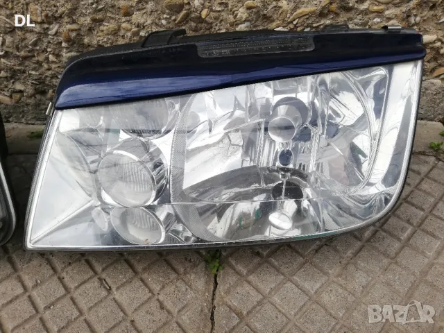 Фарове за Бора, vw Bora Hella, с Вежди Kamei, снимка 2 - Части - 49648815